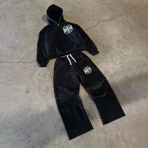 สินค้ามาใหม่ 2026 ชุดวอร์ม 2 ชิ้น ผ้าระบายอากาศ แฟชั่น ราคาถูก น้ำหนักมาก ขายส่ง สำหรับผู้ชายและผู้หญิง - Product Image 2