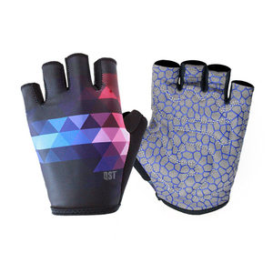 Gants de sport en polyester à demi-doigts en gros, antidérapants pour les sports de plein air, la musculation et l'entraînement, avec logo et couleur personnalisés - Product Image 4