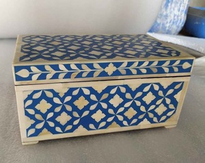 กล่องใส่เครื่องประดับทำจากไม้แบบดั้งเดิมฝังกระดูกกล่องใส่เครื่องประดับลายดอกไม้สวยงามในราคาถูกจากโซนหัตถกรรม - Product Image 2