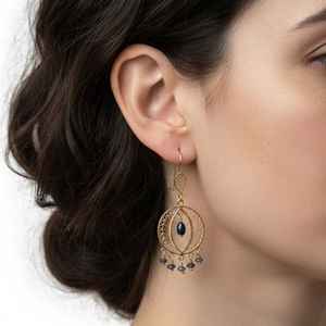 Pendientes Colgantes Vintage Chapados en Oro de 22K con Motivo Circular, Zafiro y Filigrana, 8.52g, para Bodas y Fiestas - Product Image 1