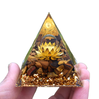 Pyramide d'Orgonite Artisanale en Pierre Œil de Tigre pour Méditation Spirituelle et Reiki, Mascotte de Qualité Supérieure, Objet de Collection Artistique MUNTAHA AGATE