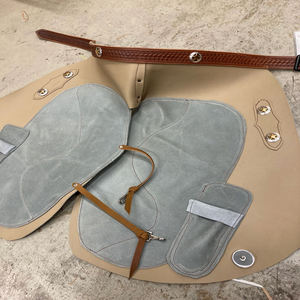 Delantal de herrador profesional Chap en cuero de vaca de fuerza para herraduras de caballos y aseo instrumentos veterinarios ecuestres - Product Image 5