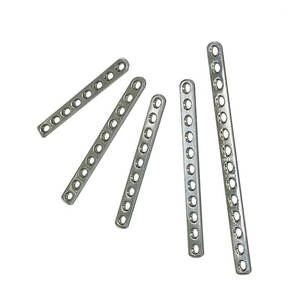 2.0mm Lot de 8 vis vis corticales autotaraudeuses pour animaux de compagnie Implants orthopédiques vétérinaires Accessoires pour chiens Instruments chirurgicaux - Product Image 3