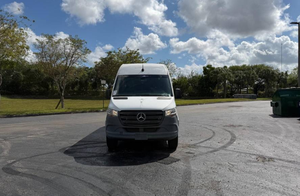 W1Z4EGHY6MT080583 2021 Camioneta de Carga Tamaño Completo RWD 2.0L Turbo Diésel 188hp Bajo Kilometraje - Product Image 3