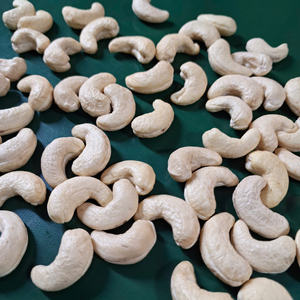 ถั่วซานทิโกและเมล็ดมะม่วงหิมพานต์แห้ง WW210 - Product Image 1