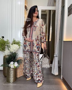 Premium Digital Print Co Ord Set disponible en talla grande Tela Top Algodón suave con hermosa Impresión digital interior - Product Image 2