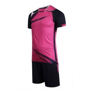 Uniforme de football personnalisé Nouveau design de vêtements de football pour les équipes de clubs quantité minimale de commande bas Design graphique par sublimation personnalisé Nom et numéro - Product Image 6