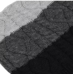 Bonnets d'hiver personnalisés en tricot jacquard 100% laine confortables toutes tailles, teints unis, motifs d'impression numérique bouffante en vente - Product Image 5