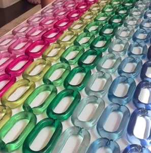 ห่วงโซ่เรซินใสขนาดใหญ่สีสันสดใสแบบแขวนตกแต่งผนังสำหรับโครงการแบบ DIY อุปกรณ์ผ้าม่านกั้นห้อง