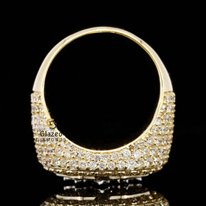 แหวนฮิปฮอปของผู้ชายถูกทำให้เย็นลงด้วยเพชรที่เจียระไน10Kt สีเหลืองทองสำหรับงานแต่งงานได้รับการรับรองจาก IGI - Product Image 5