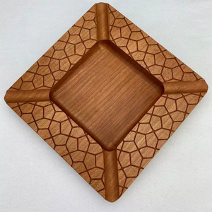 Cenicero de madera de mango hecho a mano con superficie pulida, regalo perfecto para fumadores y amantes de la artesanía de madera por igual - Product Image 1