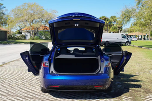 Modèle S 75 1 de 2017 en excellent état, prix de gros, faible kilométrage, aucun problème mécanique, prêt à rouler - Product Image 3