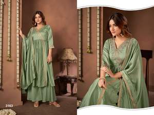 Colección de Ropa Étnica lista para usar Kurti con Palazzo con estilo completo y costura de acabado de boutique a los mejores precios - Product Image 4