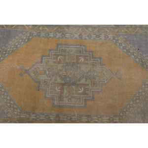 Alfombra Vintage de 3.6x6 pies (110x183 cm), Alfombra Turca Marrón de Lana Sólida - Product Image 4