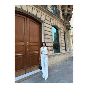 Completo gilet e pantaloni abbottonati da donna - Product Image 1