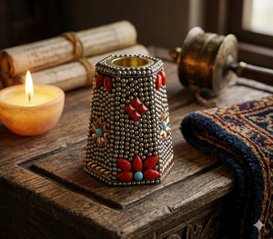 Quemador de Incienso Metálico con Incrustaciones de Madreperla, Ecológico, Hecho a Mano, Diseño Árabe, Tamaño y Color Personalizables, Característica Regional India - Product Image 1