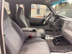 Camioneta Mazda B3-000 Dual Sport 2002 Usada, Volante a la Izquierda, Origen Estadounidense - Product Image 2