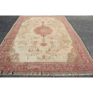 Alfombra Vintage Extra Grande de Lana Roja y Beige con Parches, Revestimiento de Látex, Ecológica, 13.8x19.9 pies - Product Image 1