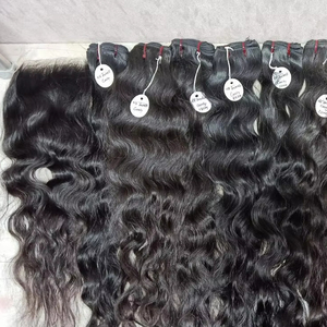 Extension de cheveux bruts indiens Wave et Curly South Indian Beautiful Hair Weft Bundle avec Lace Front - Product Image 1