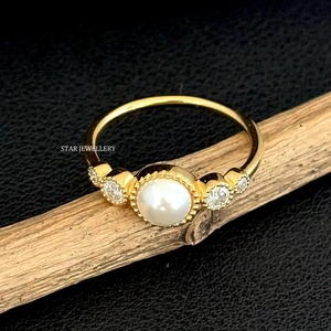 Bague Miligrain en or massif 14 carats avec diamants naturels. - Product Image 4