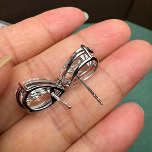 Boucles d'oreilles clous en diamant de laboratoire certifié IGI, 10,00 carats au total, taille poire, couleur D-E-F, clarté VVS-VS - Product Image 3