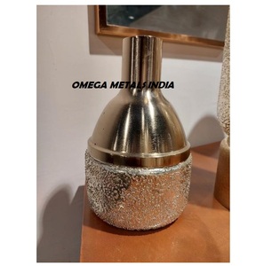 Florero de Mesa con Acabado Dorado y Plateado, Diseño Personalizado, Centros de Mesa para Decoración del Hogar y Bodas - Product Image 5