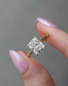 Bague de fiançailles en or massif et en argent 925 de haute qualité avec diamant cultivé en laboratoire - Product Image 1