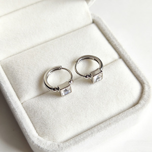 Orecchini Pendenti in Acciaio Inossidabile Unisex, Gioielli Vintage con Zirconi in Oro e Argento, Moda Cinese - Product Image 5