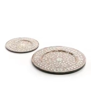 Assiettes chargeur MOP Assiettes de service en nacre de forme ronde Assiettes de service décoratives pour mariage et événement - Product Image 4