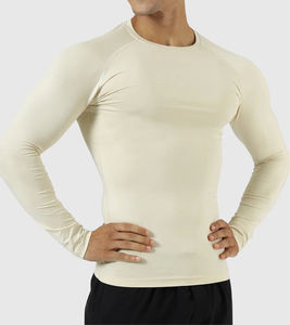 Chemises de compression personnalisées pour hommes, salle de sport et course à pied, imprimées, polyester uni, chemise de musculation, chemise de compression par sublimation pour hommes - Product Image 5