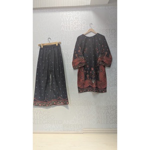 Ensemble coordonné numérique FUSION SL00247, hauts en mousseline de soie bohème à manches trois-quarts pour le printemps/été, prix : 1749 ! - Product Image 2