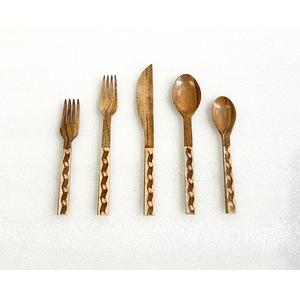 Ensemble de couverts en bois écologique et biologique de 5 pièces pour table à manger, ensemble de couverts en bois d'acacia fait à la main en Inde, cuillère, fourchette, couteau, vaisselle - Product Image 1