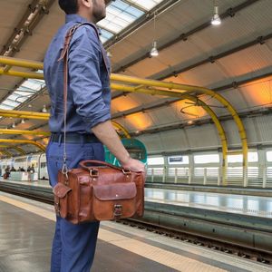 กระเป๋าดัฟเฟิลกระเป๋าหนังควายแท้วินเทจสำหรับผู้ชายทำด้วยมือมีซิปลายสำหรับผู้หญิง - Product Image 3