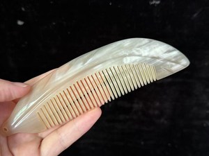 Peine para el Cabello de Cuerno de Búfalo Pulido Puro, Hecho a Mano, Duradero, de Dientes Anchos, Desenredante, Antiestático, para Cabello Rizado y Grueso - Product Image 6