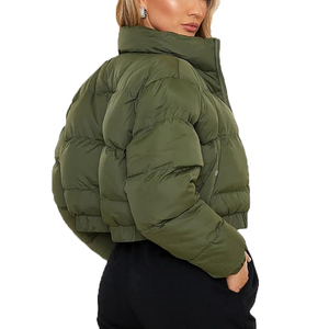 Chaqueta acolchada recortada teñida de Color liso personalizada para mujer, abrigos cortos con capucha de burbujas de invierno a la moda, chaquetas acolchadas para mujer - Product Image 6