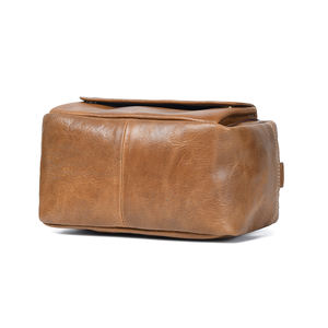 Sac de voyage personnalisé de grande capacité Rangement portable Trousse de toilette en cuir véritable au meilleur prix - Product Image 4