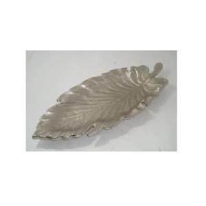 Nouveau plateau de service en forme de feuille d'argent en aluminium Plats et plateaux de service de concepteur de haute qualité Plateau de service de vaisselle - Product Image 2