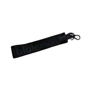 พวงกุญแจ Lululemon Never Lost รุ่นที่ 9 - Product Image 1