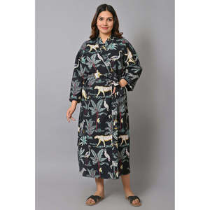 Bata Kimono de Algodón con Estampado Animal Negro, Silueta Holgada, Cintura Natural, para Damas de Honor o Uso en Spa - Product Image 5