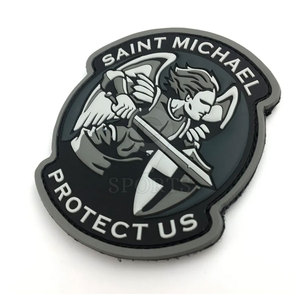 Patch tactique en PVC avec bordure Merrow pour l'identité d'équipe de patchs en PVC personnalisés et les vêtements scolaires - Product Image 3