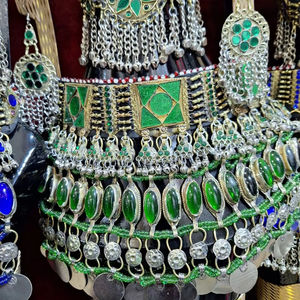 Ensemble de bijoux de collier respirant léger pour les mariages Ensembles de bijoux brodés à col complet artificiel haute performance - Product Image 1