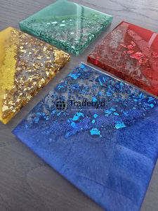 Ensemble de dessous-de-verre carrés de luxe en bois et résine, faits à la main, multi-usages, pour la décoration de la maison, Tradebyd - Product Image 5