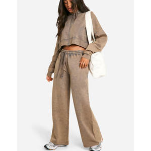 Top court à capuche pour femmes avec logo personnalisé, sweat-shirt à capuche court respirant et lavé à l'acide, vente en gros à prix d'usine, haut pull streetwear - Product Image 3