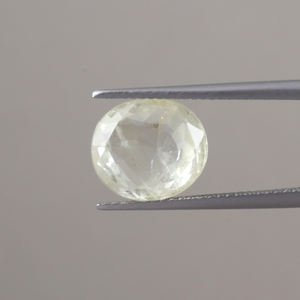 Zafiro Amarillo Natural, Gema Suelta, Certificado IGI, Corte Ovalado de 11.5x10.5mm, 7.39 Quilates, para Joyería, 100% Natural, Encerado/Aceitado - Product Image 1