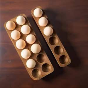 Plateau à oeufs en bois fait main Porte-oeufs en bois naturel Décor de cuisine de ferme rustique et présentoir de rangement - Product Image 5