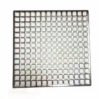 Panneaux perforés en acier inoxydable sur mesure, motifs à trous multiples, adaptés pour des solutions optimales de criblage, de filtration et acoustiques