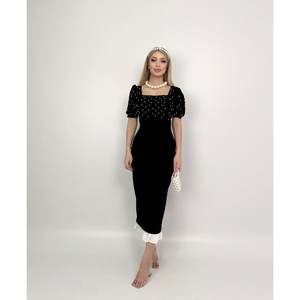 Vestido Ajustado con Detalles de Perlas 3005, Cintura Natural, Tela Jersey - Product Image 3