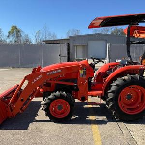 Moteur Kubota D1803-CR-E4 d'occasion pour tracteurs Kubota L3901 37,5 CV 4x4 à vendre - Product Image 5