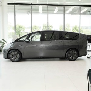 Mega MPV Ultra, Auto Eléctrico Familiar de 7 Asientos 2024 con Autonomía de 601-700 km, Potencia de 200-250 kW y Batería de 50-70 kWh - Product Image 3