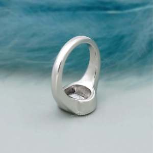 Bague de fiançailles pour femme en diamant de laboratoire taille coussin style Old Mine, certifiée IGI avec sertissage clos - Product Image 5